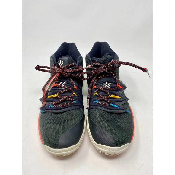 Nike Kyrie 5 x Friends Black‎ Basketball Sneakers - Picture 7 of 12